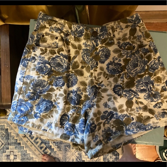 Vintage High waisted floral shorts 90s - Picture 5 of 13